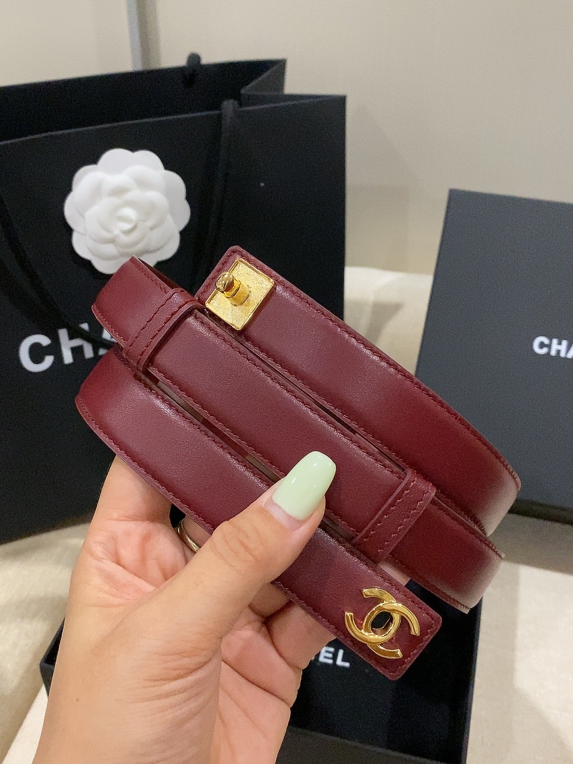Ремінь Chanel з натуральної шкіри