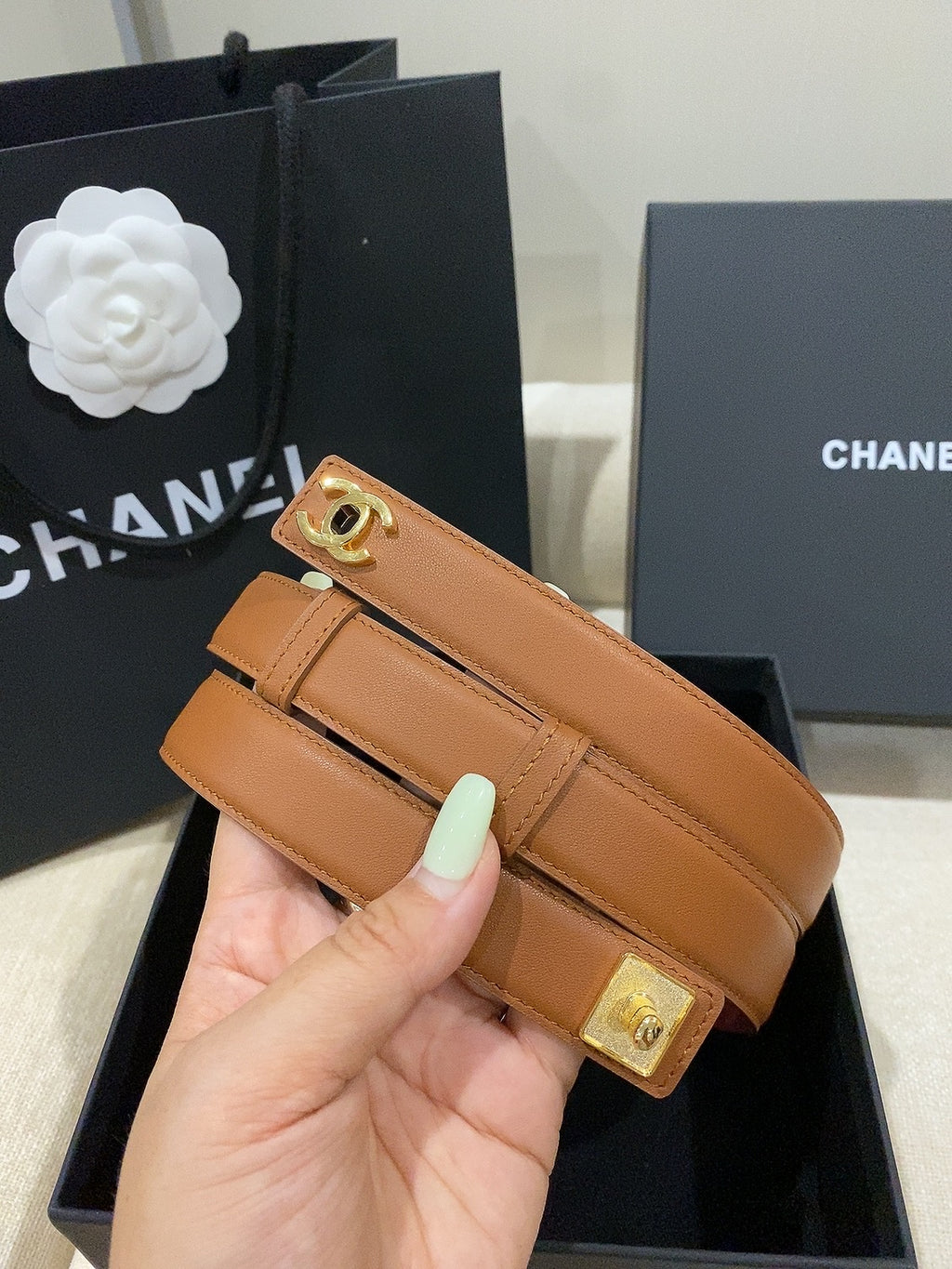 Ремінь Chanel з натуральної шкіри