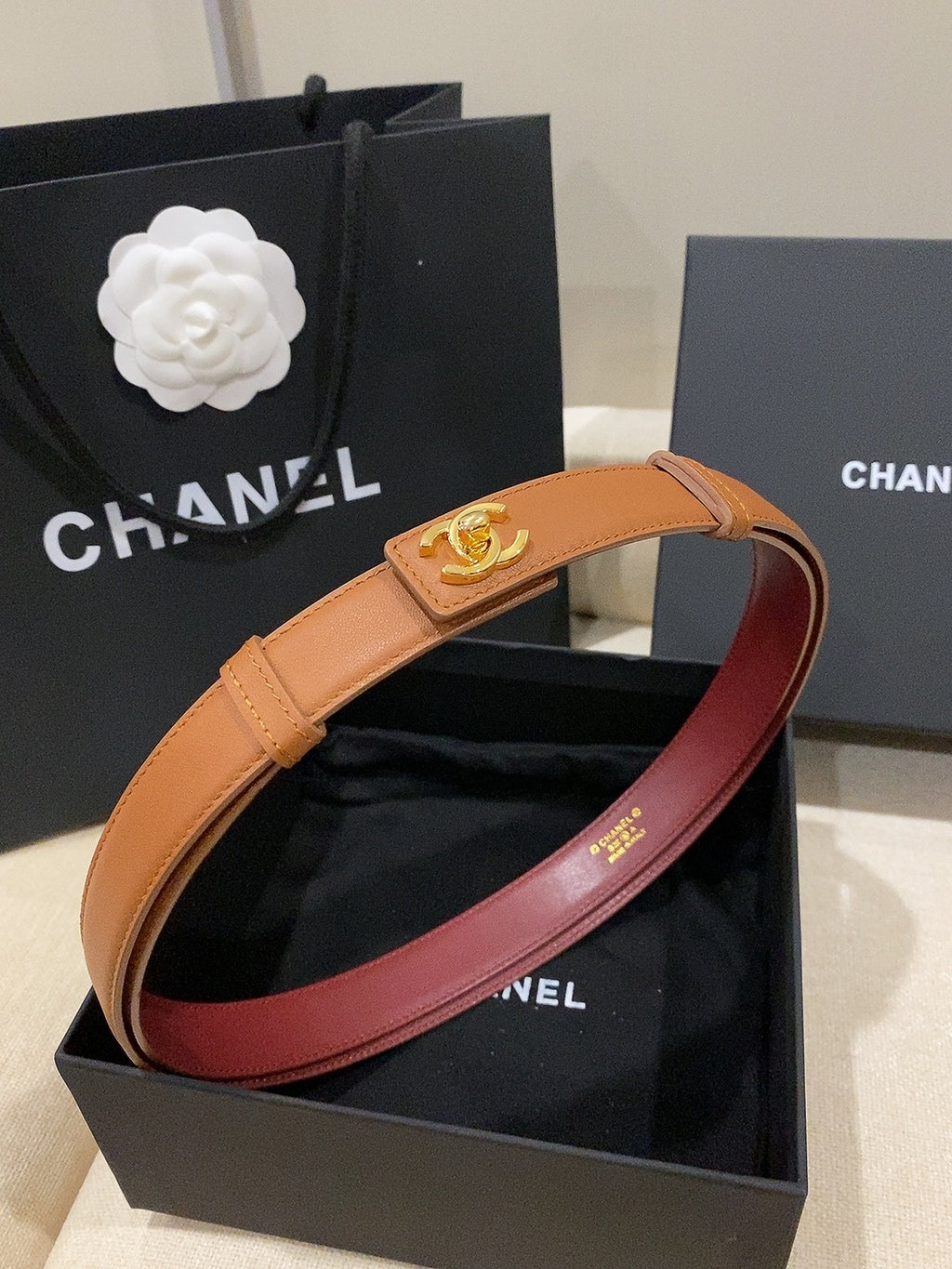 Ремінь Chanel з натуральної шкіри